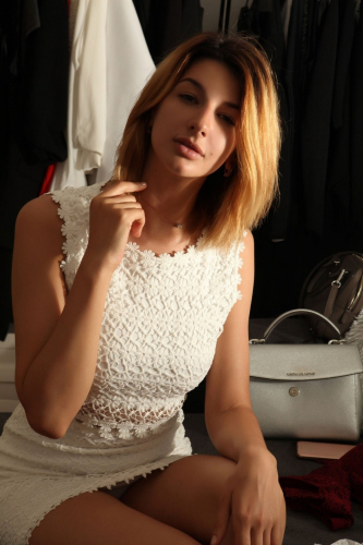 Алина - Шлюха СПб, размер груди 2, метро Новочеркасская
